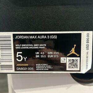 Nike Jordan Max Aura 3, Youth Size 5, Sneaker